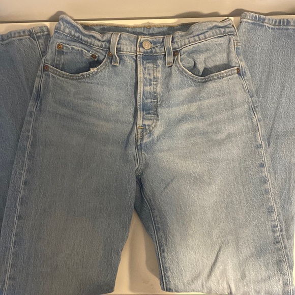 Levi 501s blue jeans in size 27, 30 long - Picture 1 of 2